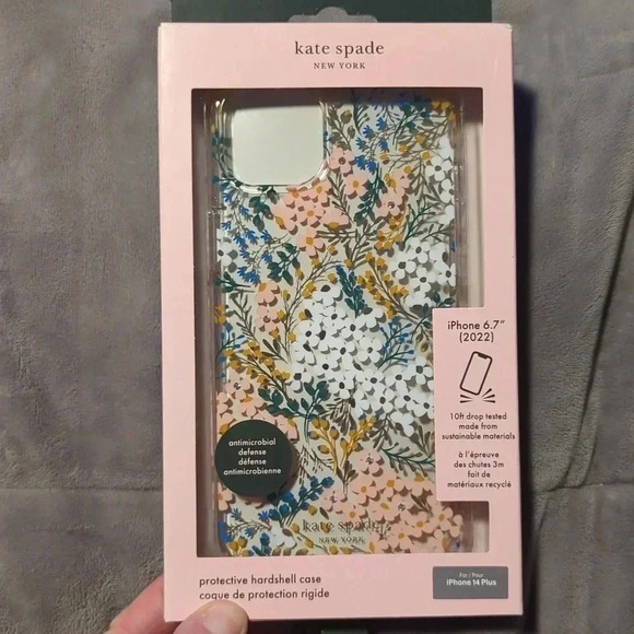 Kate Spade Iphone14 plus protective hardshell case - Picture 5 of 5